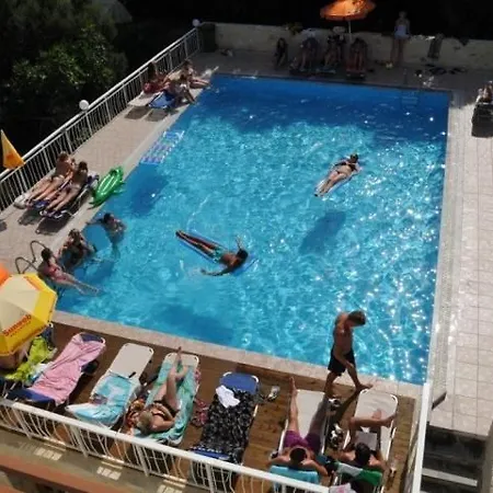 Acropolis Aparthotel Hersonissos (Crete)