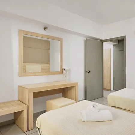 Aparthotel Acropolis Hersonissos (Crete)