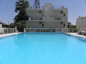 מלון דירות Acropolis 3*