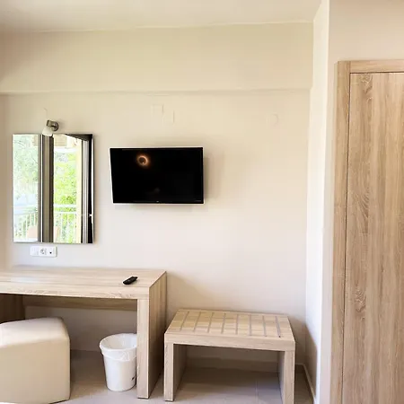 Acropolis Apart-hotel