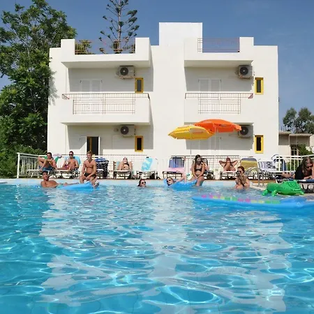 Acropolis Apart-hotel 3*